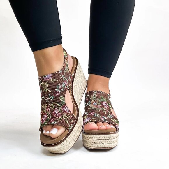 NEW In Box Corkys Floral Braided Platform Wedge Sandals – Rust (Sizes 7–11) - Picture 3 of 4